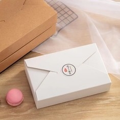 Kemasan Logo yang Disesuaikan Kotak Kertas Kraft dengan Laminasi Glossy / Matte
